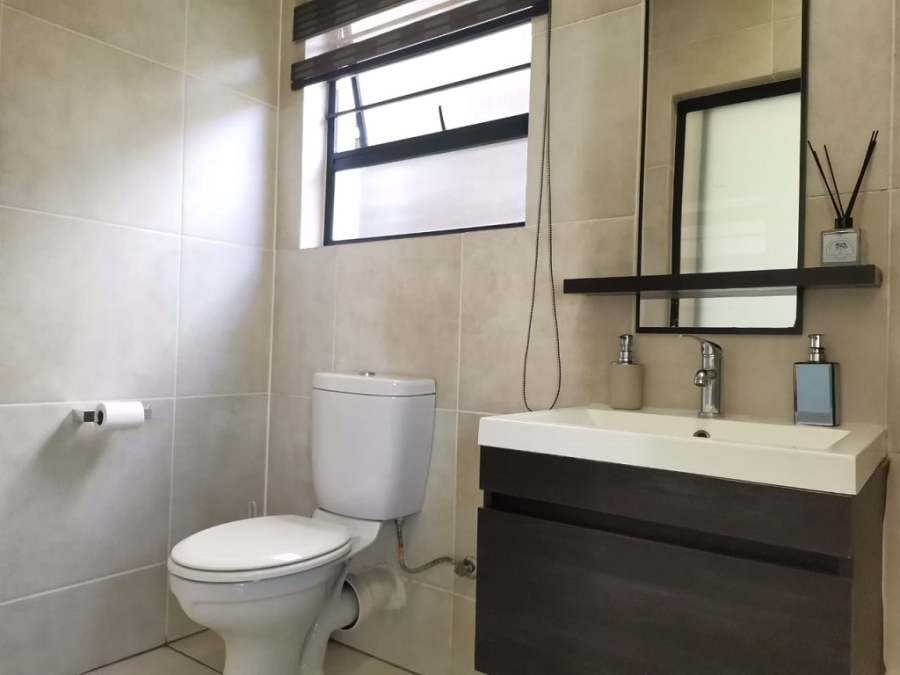3 Bedroom Property for Sale in Oakdene Gauteng