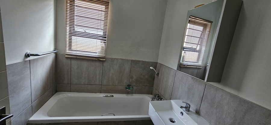 2 Bedroom Property for Sale in South Hills Gauteng