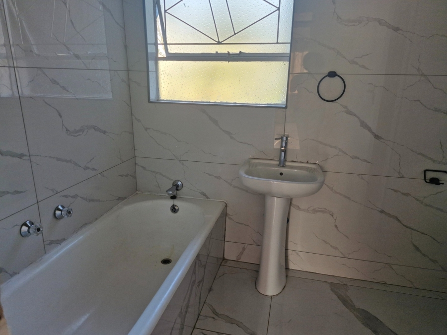 4 Bedroom Property for Sale in Birch Acres Gauteng