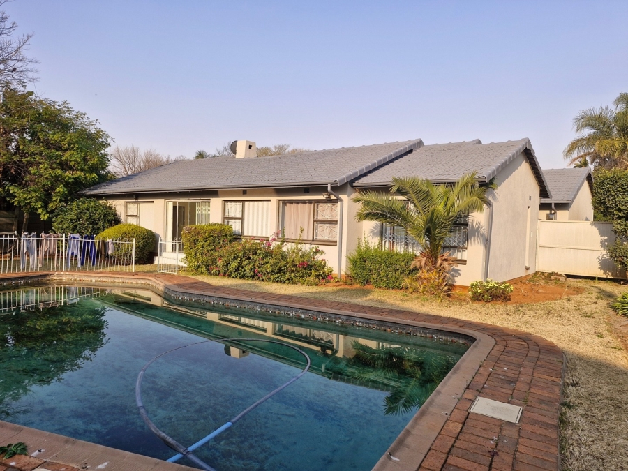 4 Bedroom Property for Sale in Birch Acres Gauteng