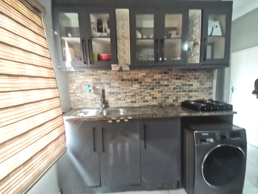 2 Bedroom Property for Sale in Roseacre Gauteng