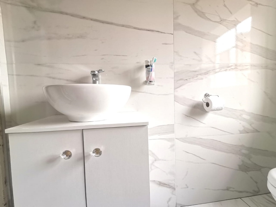 2 Bedroom Property for Sale in Roseacre Gauteng