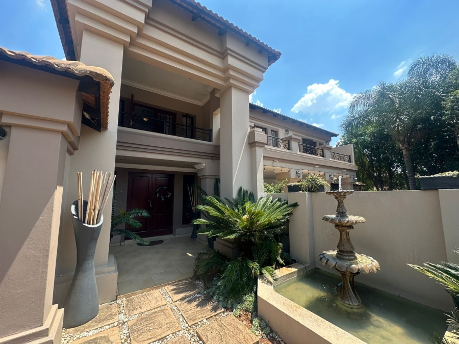 7 Bedroom Property for Sale in Midstream Estate Gauteng