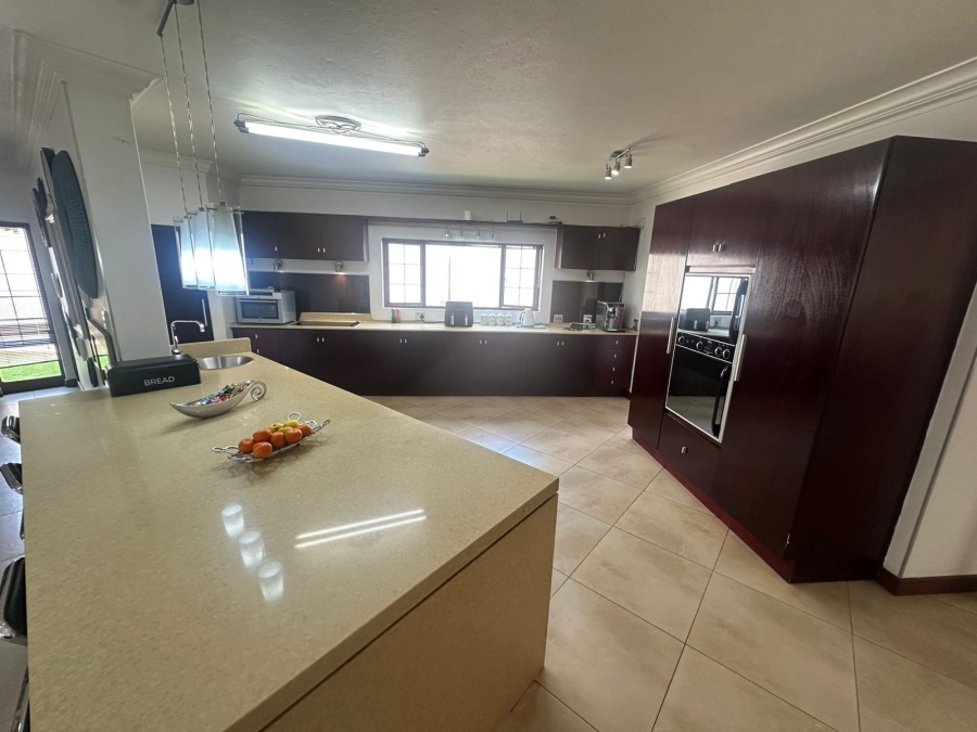 7 Bedroom Property for Sale in Midstream Estate Gauteng