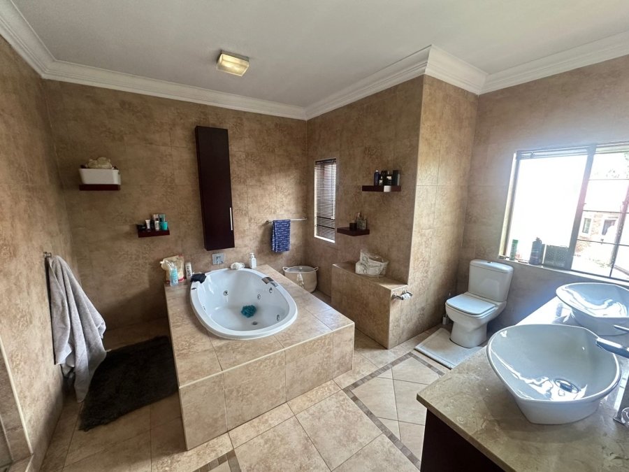 7 Bedroom Property for Sale in Midstream Estate Gauteng