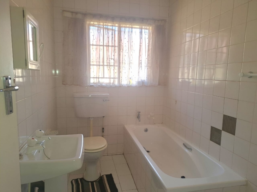 3 Bedroom Property for Sale in Brentwood Park AH Gauteng