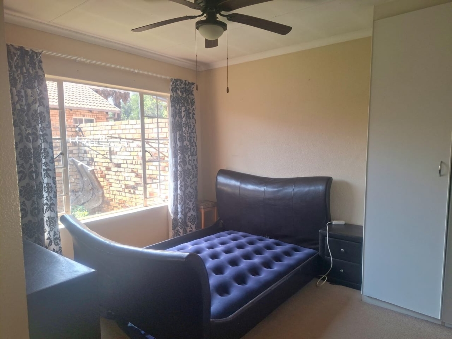3 Bedroom Property for Sale in Brentwood Park AH Gauteng