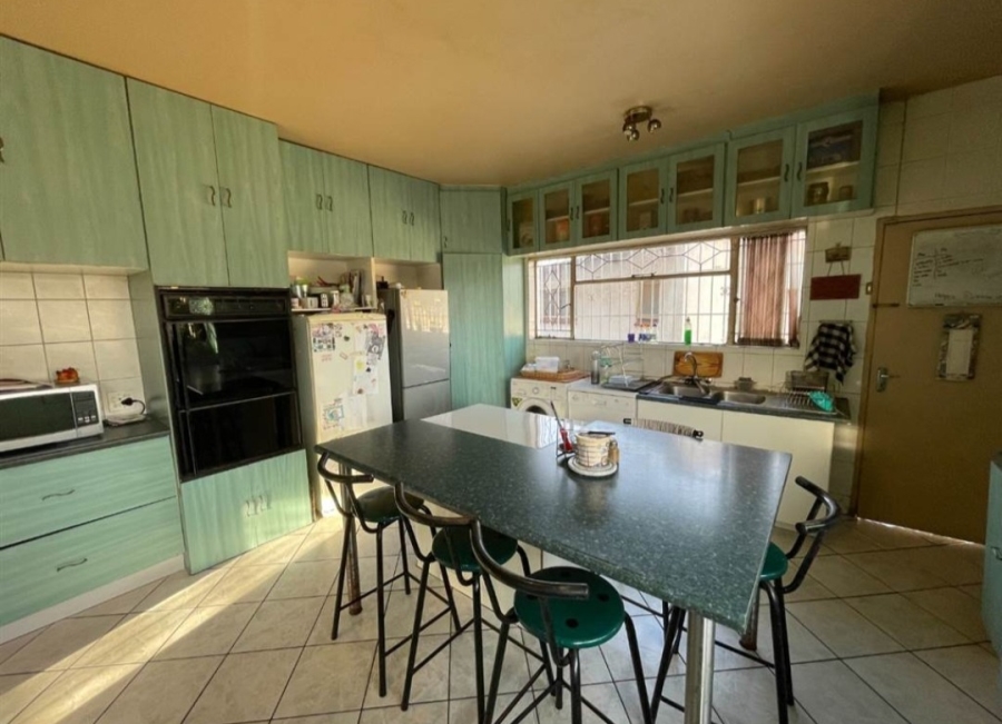 4 Bedroom Property for Sale in Glenanda Gauteng