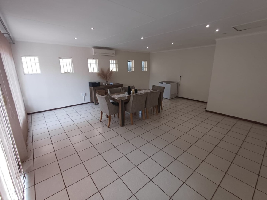 3 Bedroom Property for Sale in Kloofendal Gauteng