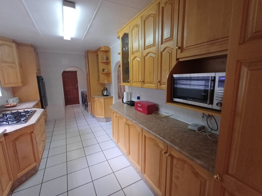 3 Bedroom Property for Sale in Kloofendal Gauteng