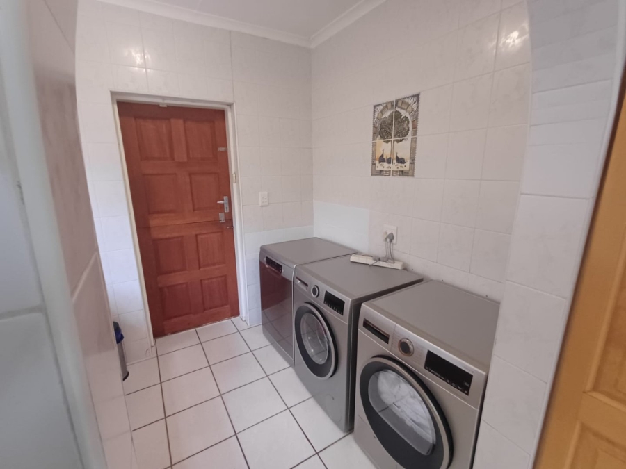 3 Bedroom Property for Sale in Kloofendal Gauteng