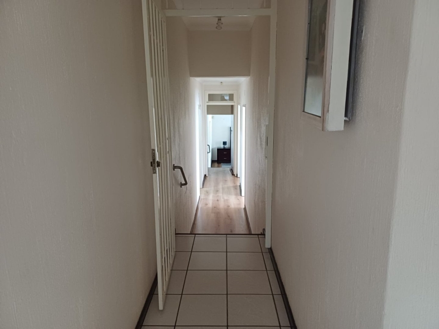 3 Bedroom Property for Sale in Kloofendal Gauteng