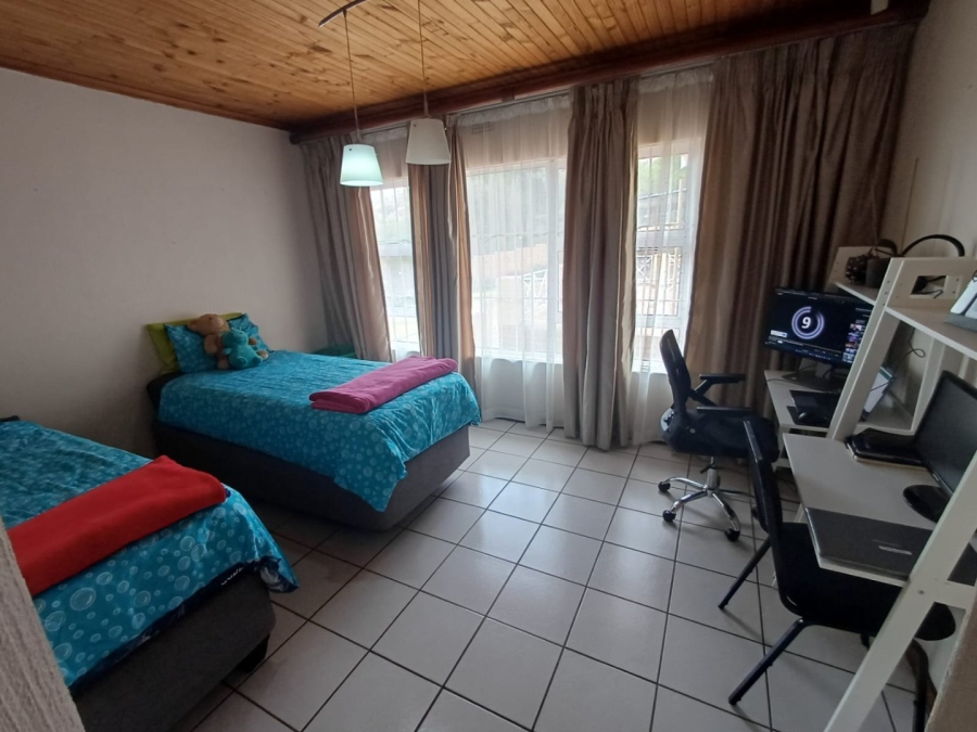 3 Bedroom Property for Sale in Kloofendal Gauteng