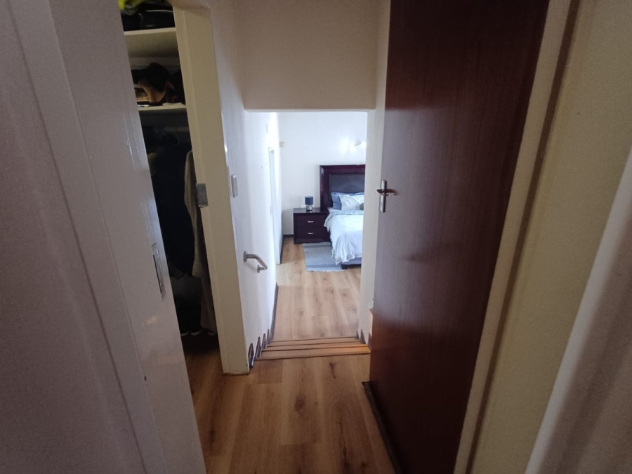 3 Bedroom Property for Sale in Kloofendal Gauteng