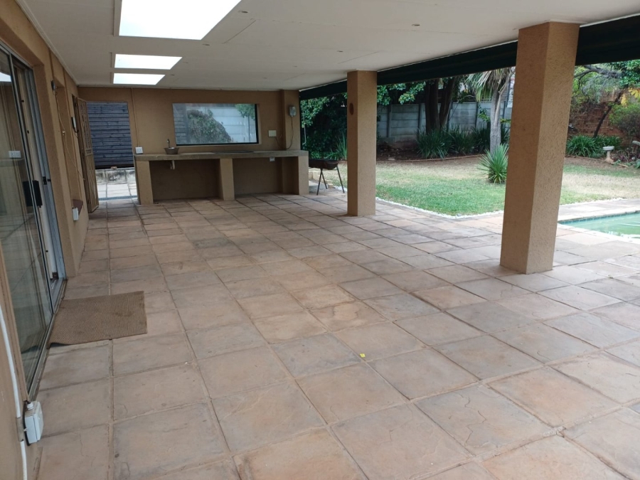 3 Bedroom Property for Sale in Kloofendal Gauteng