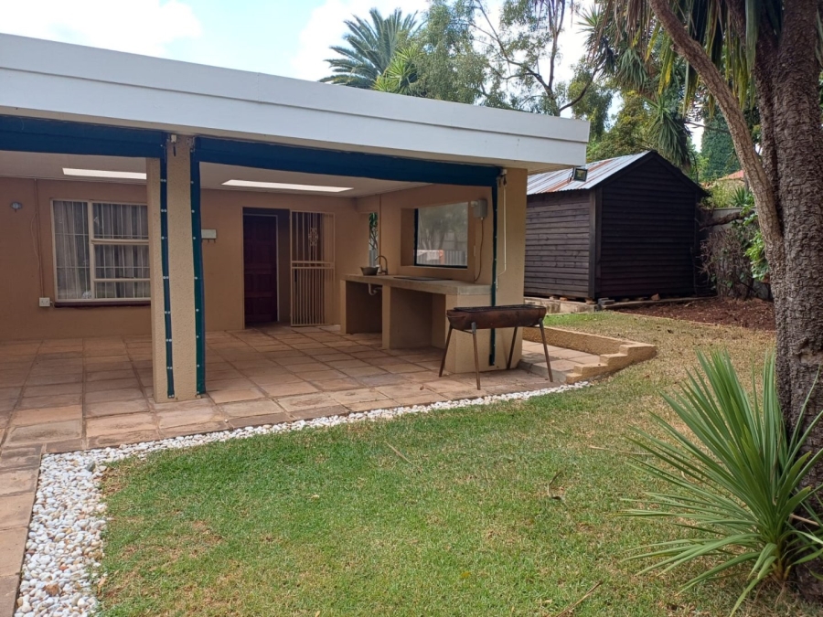 3 Bedroom Property for Sale in Kloofendal Gauteng