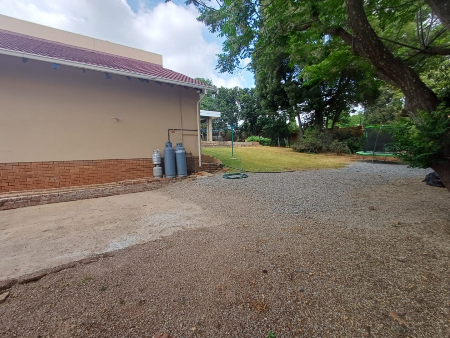 3 Bedroom Property for Sale in Kloofendal Gauteng