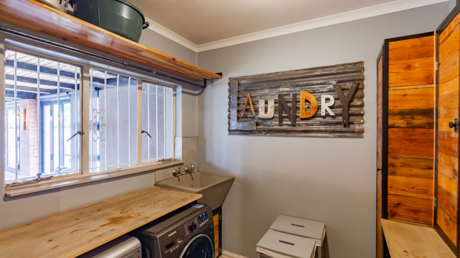 3 Bedroom Property for Sale in Verwoerdpark Gauteng