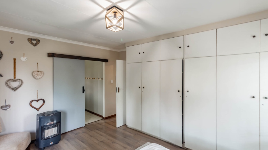 3 Bedroom Property for Sale in Verwoerdpark Gauteng