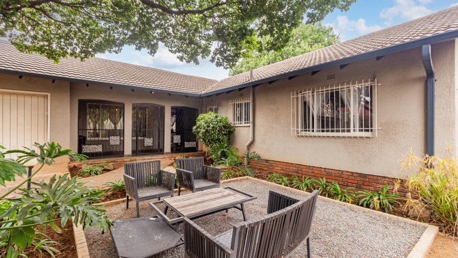 3 Bedroom Property for Sale in Verwoerdpark Gauteng