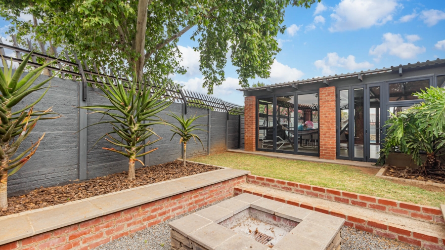 3 Bedroom Property for Sale in Verwoerdpark Gauteng