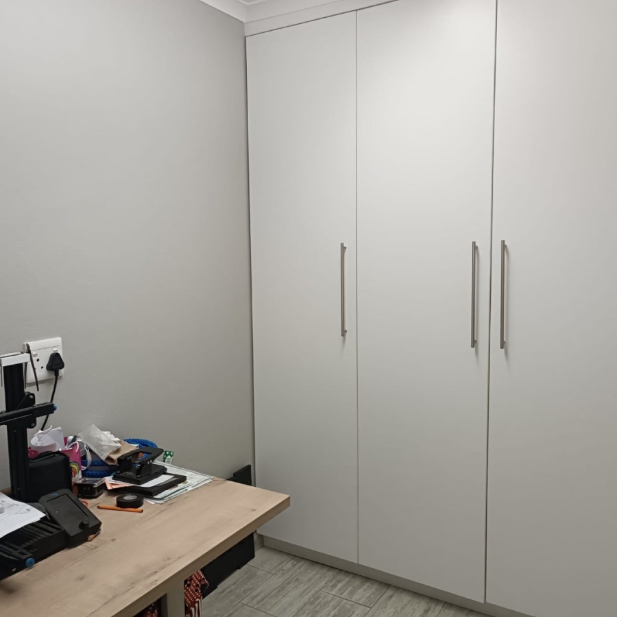 6 Bedroom Property for Sale in Discovery Gauteng