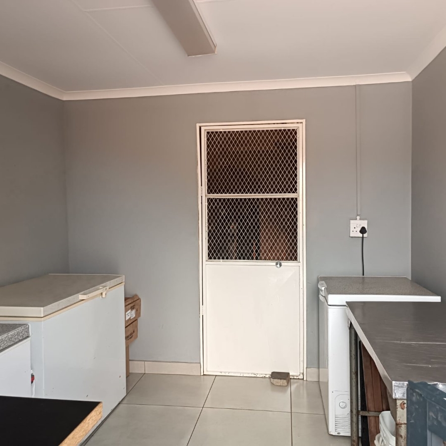 6 Bedroom Property for Sale in Discovery Gauteng