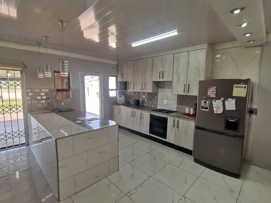 3 Bedroom Property for Sale in Kibler Park Gauteng