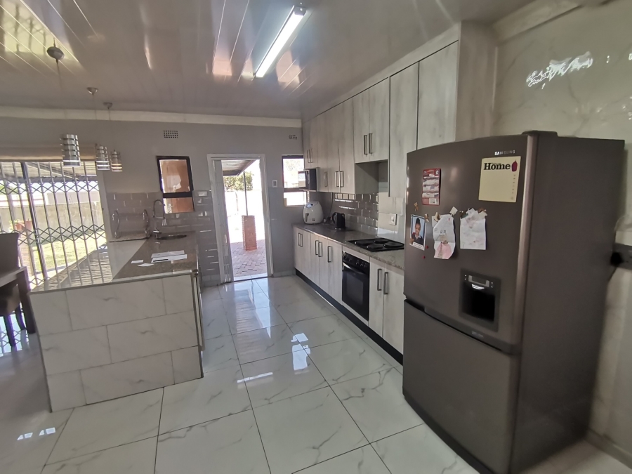 3 Bedroom Property for Sale in Kibler Park Gauteng