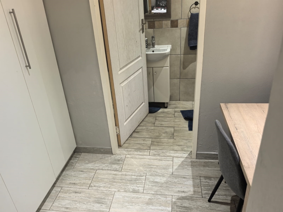 6 Bedroom Property for Sale in Discovery Gauteng