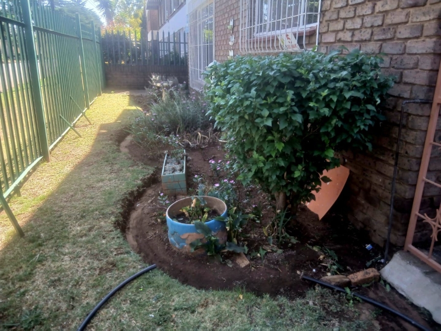 2 Bedroom Property for Sale in Randfontein Central Gauteng