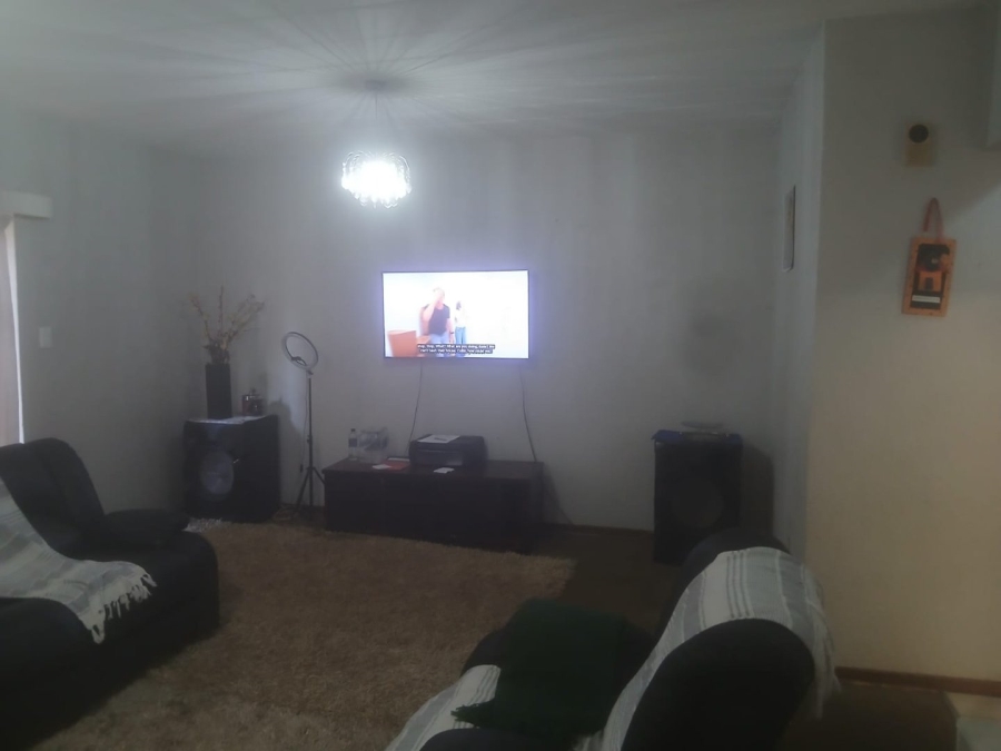 2 Bedroom Property for Sale in Randfontein Central Gauteng
