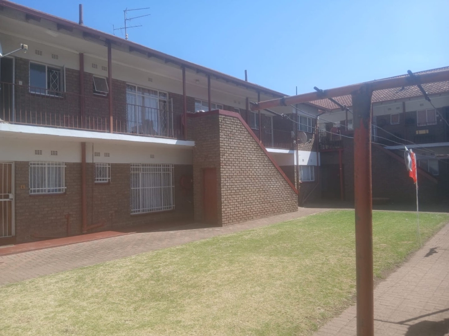 2 Bedroom Property for Sale in Randfontein Central Gauteng