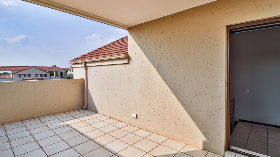 2 Bedroom Property for Sale in Douglasdale Gauteng