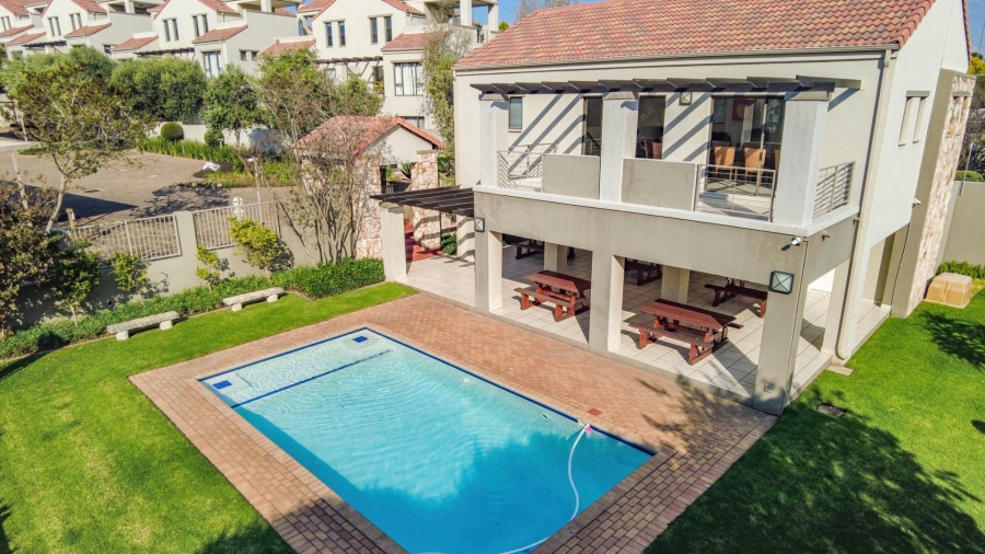 2 Bedroom Property for Sale in Douglasdale Gauteng