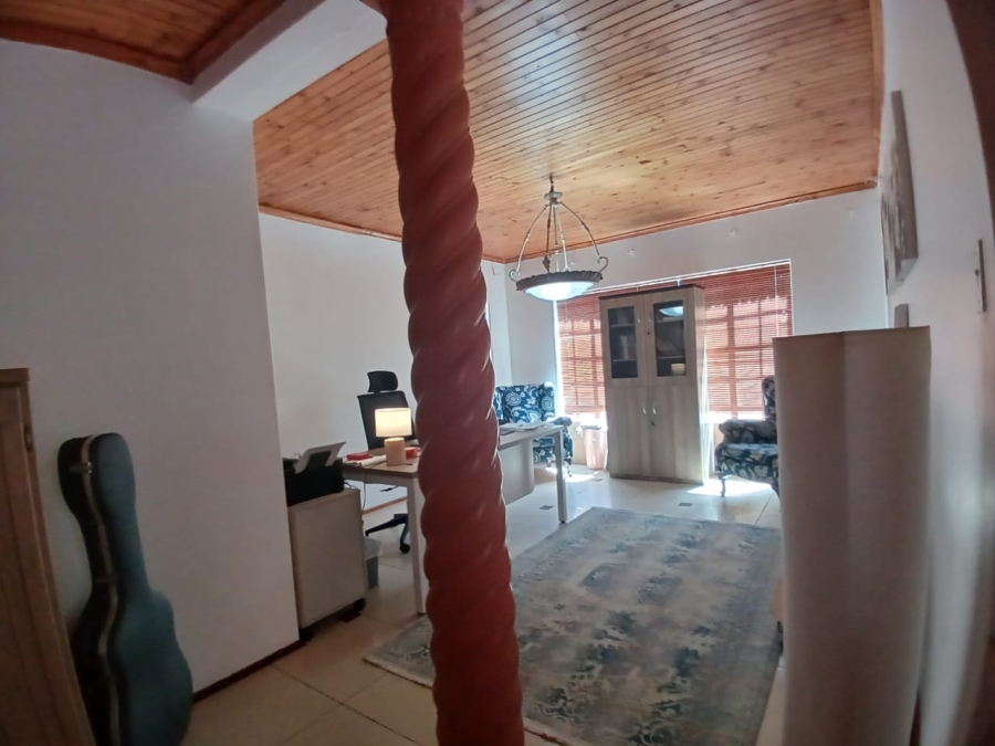 4 Bedroom Property for Sale in Greenhills Gauteng