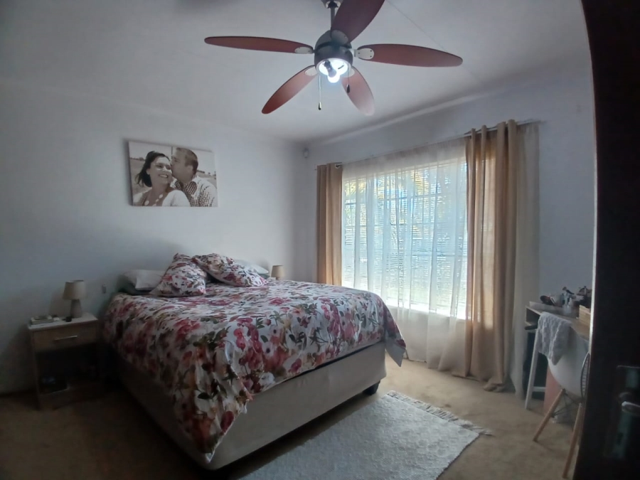 4 Bedroom Property for Sale in Greenhills Gauteng