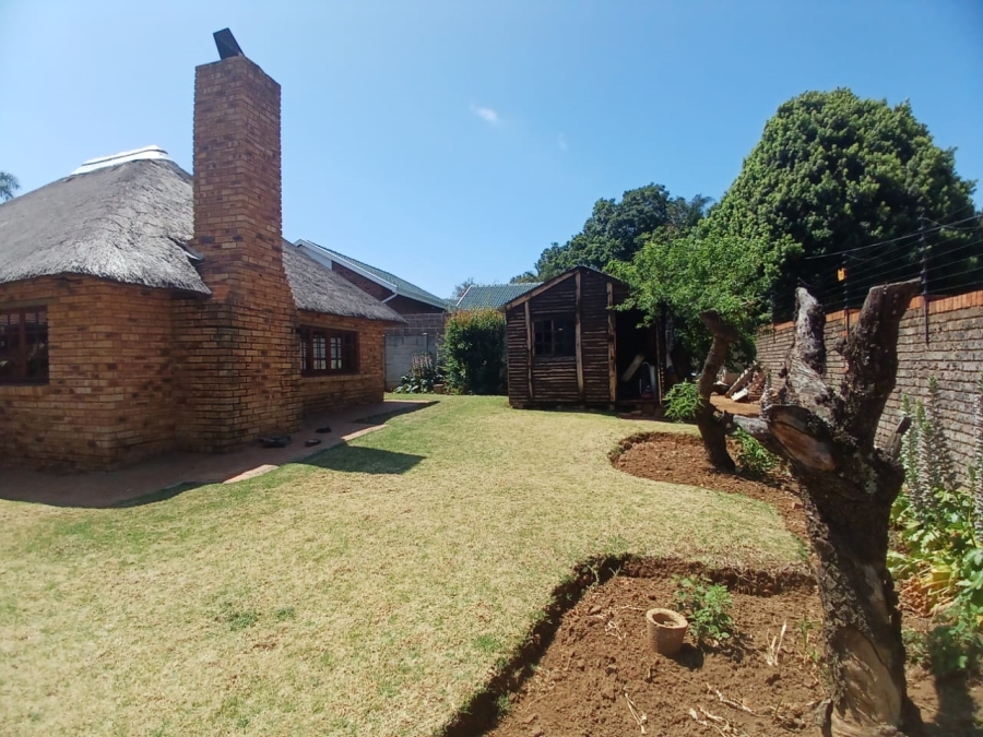 4 Bedroom Property for Sale in Greenhills Gauteng