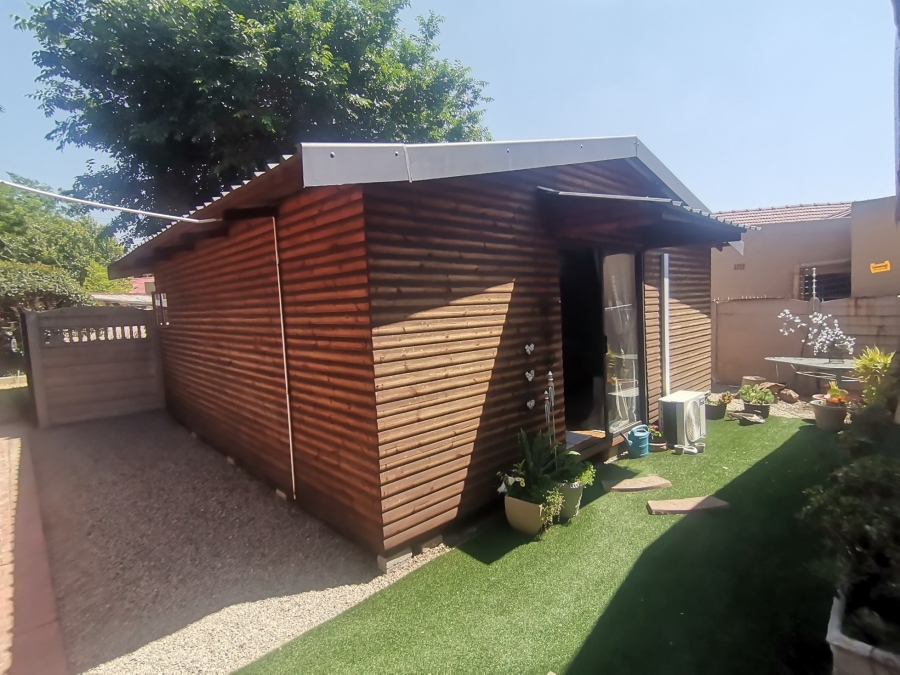 3 Bedroom Property for Sale in Randhart Gauteng