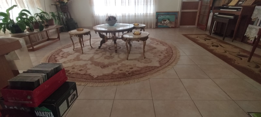 4 Bedroom Property for Sale in Dwarskloof Gauteng