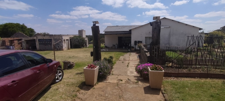 4 Bedroom Property for Sale in Dwarskloof Gauteng