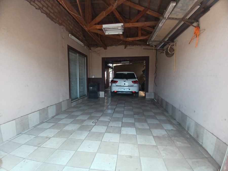 4 Bedroom Property for Sale in Doornkop Gauteng
