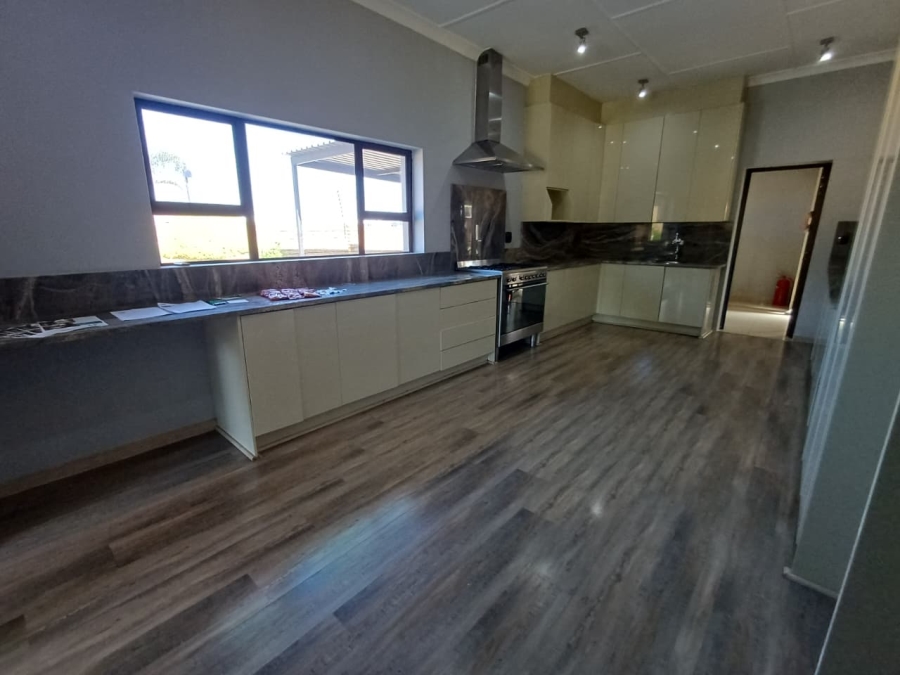 4 Bedroom Property for Sale in Monument Gauteng