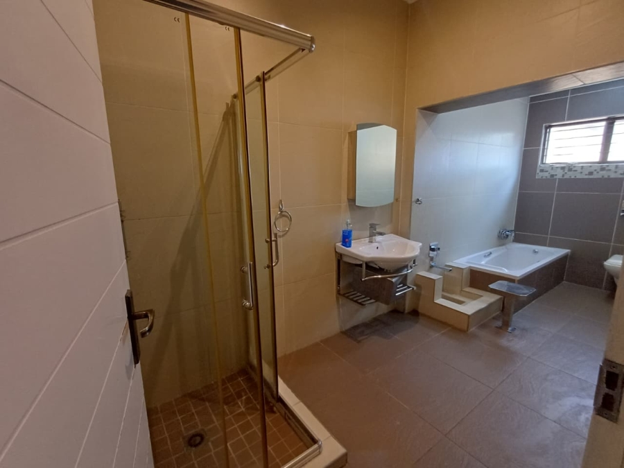 4 Bedroom Property for Sale in Monument Gauteng