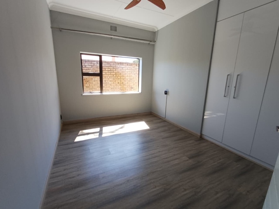 4 Bedroom Property for Sale in Monument Gauteng