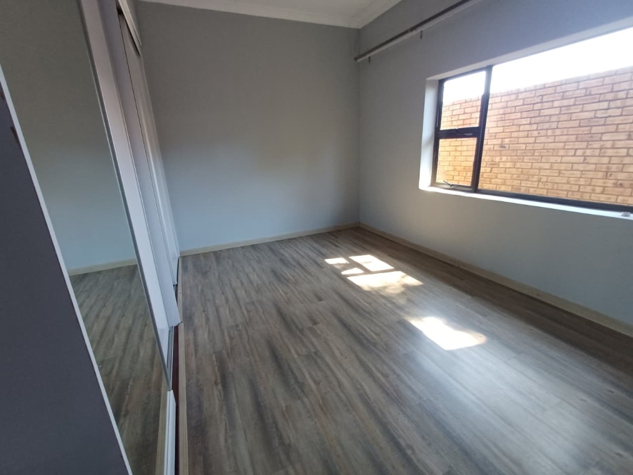 4 Bedroom Property for Sale in Monument Gauteng
