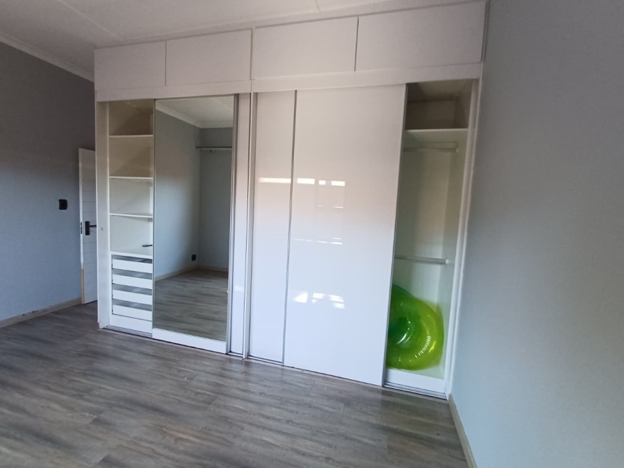 4 Bedroom Property for Sale in Monument Gauteng