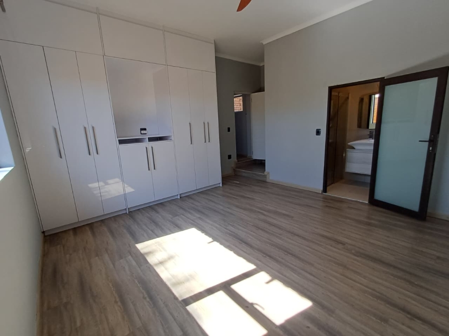 4 Bedroom Property for Sale in Monument Gauteng