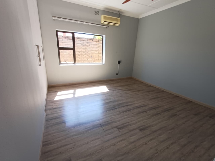 4 Bedroom Property for Sale in Monument Gauteng