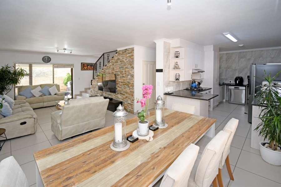 3 Bedroom Property for Sale in North Riding Gauteng